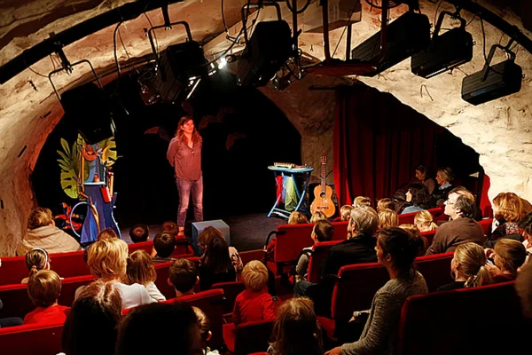 1596176625_spectacles